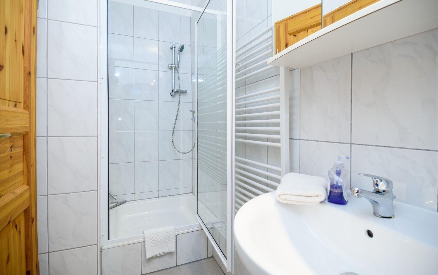 Modri Dragulj Apartment Razanj